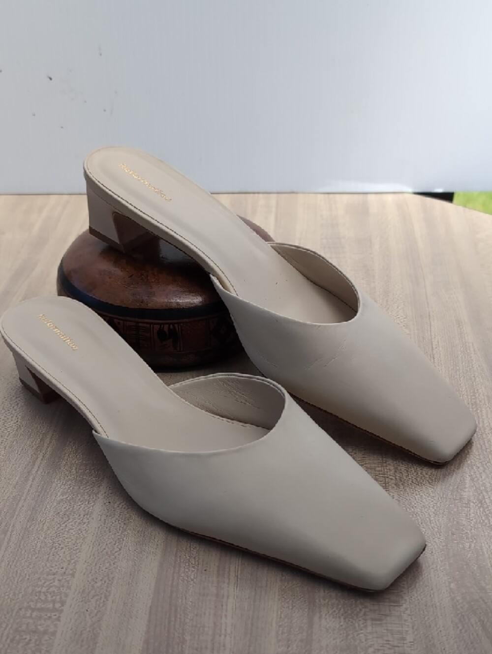 Reformation Leather Cream Square-Toe Low Heel Mules Size 9 - Picture 4 of 11